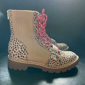 Dolce Vita Boots Zip Up